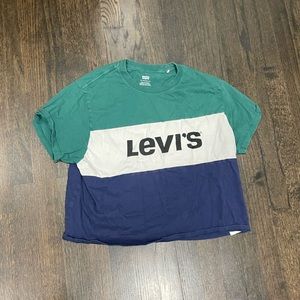 Levi’s multi color crop tee small